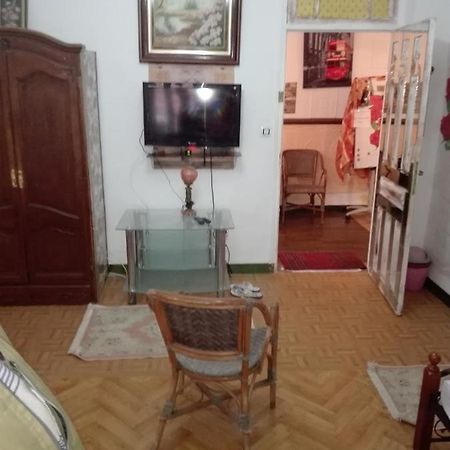 Vip Respectious Family Rooms El Biar Algiers Exterior photo